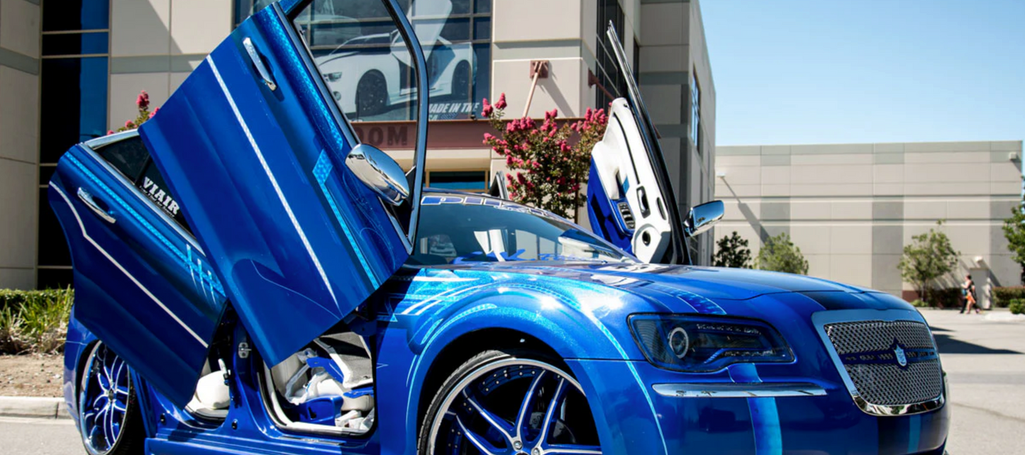 Vertical Doors (REAR): Chrysler 300 / 300C 2011 - 2024