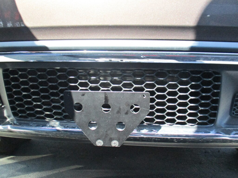 Sto N Sho Quick Release Front License Plate Bracket: Jeep Grand Cherokee Laredo, Trailhawk, Altitude, Overland & Limited 2018 - 2025