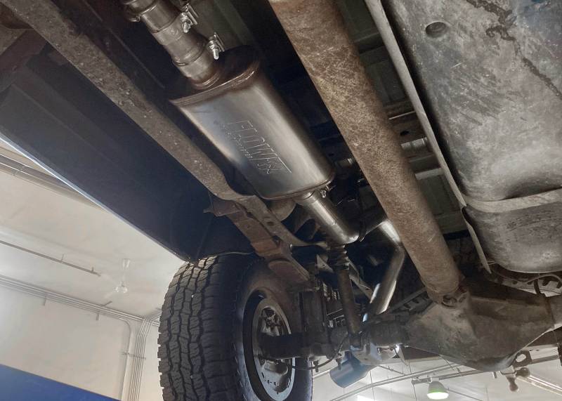 Flowmaster FloxFX Exhaust System (Single Side Exit): Dodge Ram 3.9L, 5.2L & 5.9L 1994 - 2001 (1500 / 2500 / 3500)