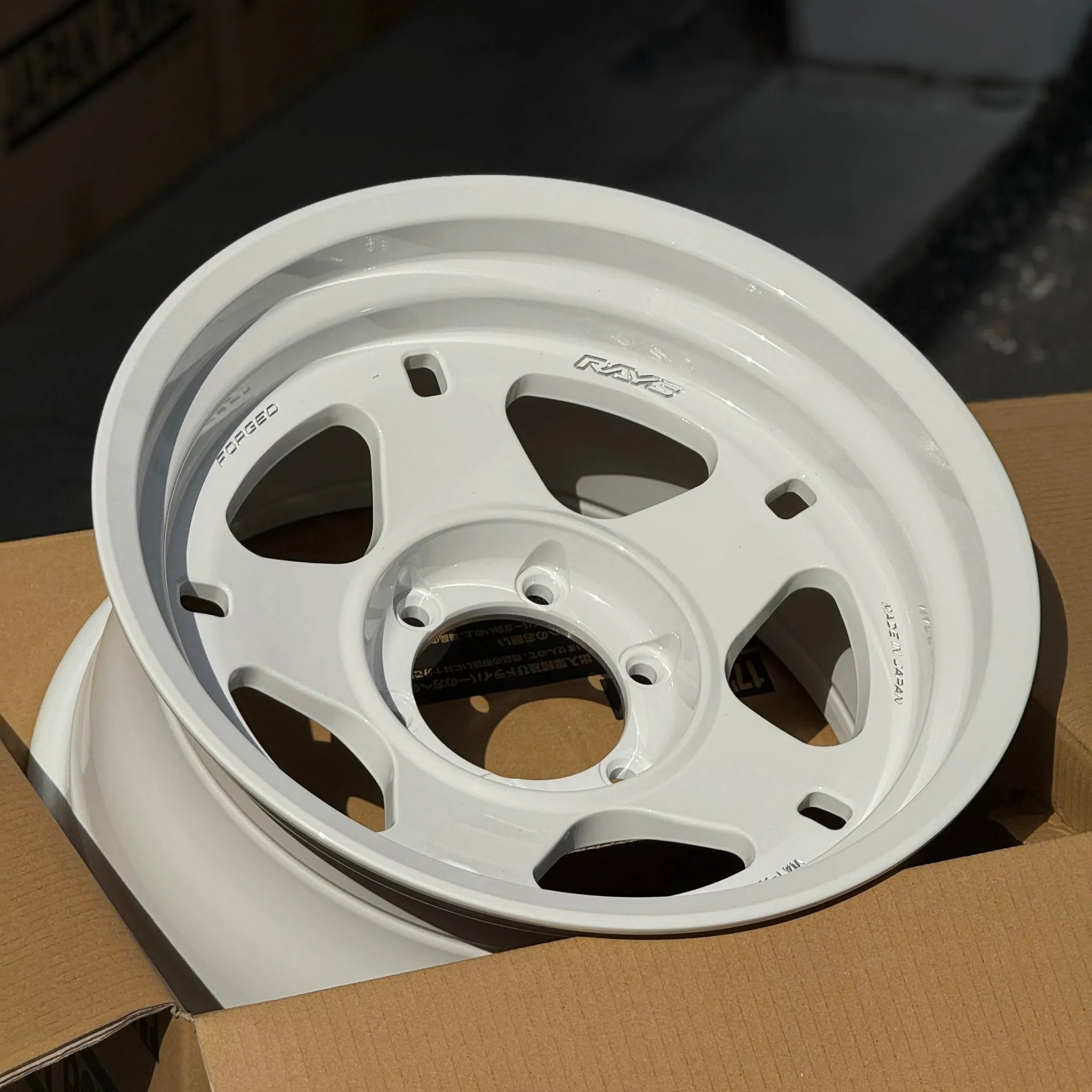 Rays Offroad 05X Dash White 17x9 Wheels | FastHemis Rays Offroad 05X Dash White 17x9 Wheels | FastHemis