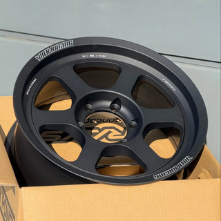 Volk Racing TE37XT / Blast Black | 18x9 | 6x139.7 | +0mm Offset (Set of 4)