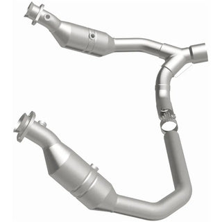Magnaflow Direct Fit Catalytic Converter OEM Grade: Dodge Ram 1500 2006-2008 3.7L / 4.7L
