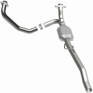 MagnaFlow OEM Grade Direct Fit Catalytic Converter: Dodge Ram 1500 2002-2003 3.7L 4WD/RWD / 4.7L RWD w/ Torca Clamp
