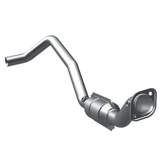 Magnaflow Direct Fit Catalytic Converter OEM Grade (DRIVER SIDE): Dodge Ram 1500 2004-2005 3.7L / 4.7L