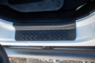Fishbone Offroad Rocker Guards: Jeep Wrangler / Gladiator (18-26) - Black Textured