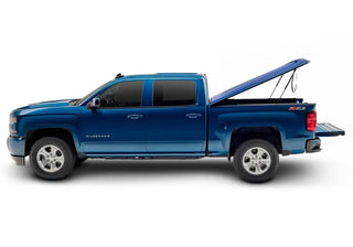 UnderCover Painted LUX Truck Bed Cover 6.4ft (NEW BODY STYLE) (REAR): Fits Ram (19-26) - Ivory Pearl