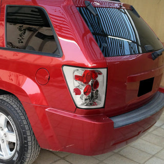 Spec D Altezza Tail Lights (Chrome): Jeep Grand Cherokee 2005 - 2006