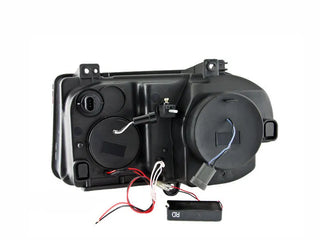 ANZO Projector Headlights w/ Halo CCFL Chrome Housing (PAIR): Chrysler 300 / 300C SRT8 (2005-2010)