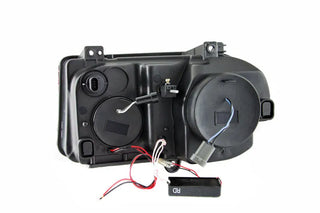 ANZO Projector Headlights w/ Halo Black (CCFL) G2: Chrysler 300 / 300C SRT8 (2005-2010)
