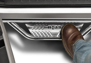 N-Fab Podium SS Polished SS Side Step (WHEEL-TO-WHEEL): Jeep Wrangler (07-18)