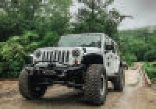Superlift 4in Rock Runner Series Long Arm Lift Kit w/ Bilstein Shocks (F&R): Jeep Wrangler (07-18)