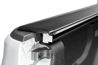 Rugged Ridge Armis Retractable Locking Bed Cover w/o Trail Rails: Jeep Gladiator (18-26)
