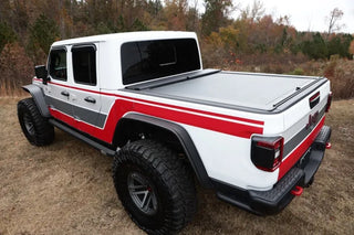 Rugged Ridge Armis Retractable Locking Bed Cover w/o Trail Rails: Jeep Gladiator (18-26)