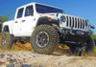Superlift Dual Rate Coil Lift Kit 4in w/ FOX Shocks (F&R): Jeep Gladiator 2018-2026