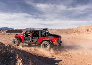 Superlift 4in Dual Rate Coil Lift Kit w/ Fox 2.0 Reservoir Shocks: Jeep Gladiator (18-26)