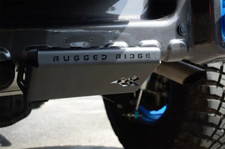 Rugged Ridge Hitch Skid Plate 2in Receiver: Jeep Wrangler / Gladiator (07-26) - Textured Black