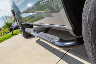 Dee Zee UltraBlack 4in Oval Steel Side Steps: Fits Most Dodge / Ram 1500-3500 Models (2009-2023)