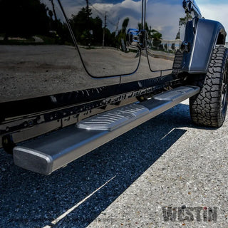 Westin Black R5 Nerf Step Bars: Jeep Gladiator 2020-2024