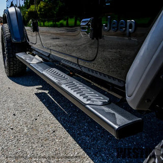 Westin Black R5 Nerf Step Bars: Jeep Gladiator 2020-2024
