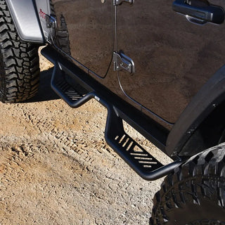Westin Outlaw Nerf Step Bars: Jeep Wrangler JL Unlimited (18-24)