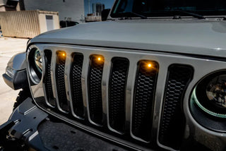 Oracle Pre-Runner Style LED Grille Kit: Jeep Gladiator 2020-2023
