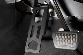DV8 Offroad Adjustable Dead Pedal: Jeep Gladiator (20-22) / Wrangler (18-22)