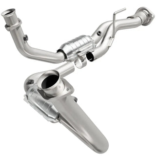 Magnaflow Direct Fit Catalytic Converter Federal/EPA (F&R): Jeep Grand Cherokee 05-06 / Commander XK 06-07 3.7L