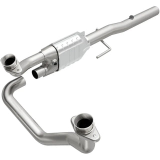 MagnaFlow OEM Grade Direct Fit Catalytic Converter: Fits Dodge Ram 1500/2500/3500 1994-2002 3.9/5.2/5.9L