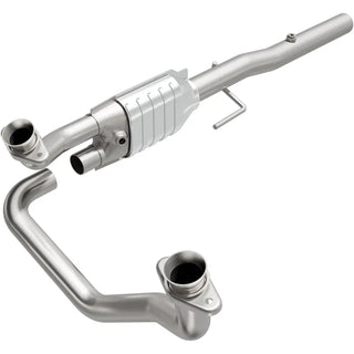 MagnaFlow OEM Grade Direct Fit Catalytic Converter: Fits Dodge Ram 1500/2500/3500 1994-2002 3.9/5.2/5.9L