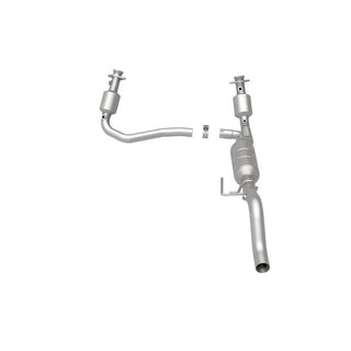 MagnaFlow Direct Fit Catalytic Converter OEM Grade Federal EPA (F&R): Dodge Durango 2002-2003 5.9L 4WD