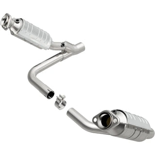 Magnaflow OEM Grade Direct Fit Catalytic Converter Federal/EPA (F&R): Dodge Durango 2005-08 / Chrysler Aspen 2007 3.7/4.7L