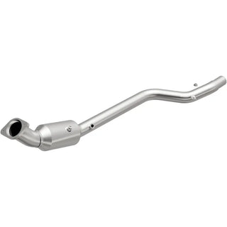 MagnaFlow OEM Grade Direct Fit Catalytic Converter Federal EPA (PASSENGER): Fits Challenger / Charger / Magnum / 300 05-10 2.7/3.5L RWD
