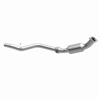 MagnaFlow Direct Fit Catalytic Converter HM Grade Federal EPA (DRIVER): Fits Challenger / Charger / Magnum / 300 05-10 2.7/3.5L RWD
