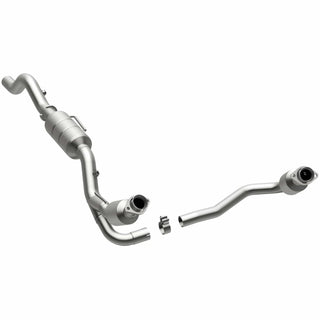 Magnaflow Direct Fit Catalytic Converter CARB: Dodge Durango 2002-03 5.9L Magnum 4WD