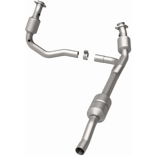 Magnaflow Direct Fit Catalytic Converter CARB: Fits Dodge Ram 1500 2002-03 4.7L 4WD