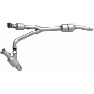 Magnaflow Direct Fit Catalytic Converter CARB: Fits Dodge Ram 1500 2002-03 4.7L 4WD