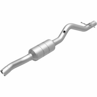 Magnaflow Direct Fit Catalytic Converter CARB: Dodge Durango 1998-1999 5.2L / Magnum 1998 5.9L