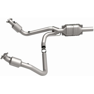 MagnaFlow California Grade Direct-Fit Catalytic Converter: Dodge Ram 1500 / Ram 2500 / Ram 3500 2000 - 2001