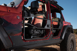 Bestop Element Doors Matte Black (FRONT): Jeep Gladiator 2021-23 / Wrangler JL 2018-25 2.0L/3.6L