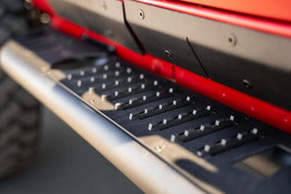 DV8 Offroad OE Plus Body/Pinch Weld Mounted Step: Fits Most Jeep Wrangler / Gladiator Models (2018-2026)