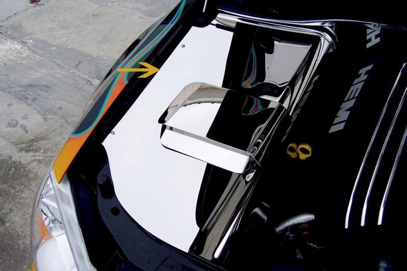 American Car Craft Polished Inner Fender Covers: 300C / Charger / Magnum 5.7L Hemi 2005 - 2010