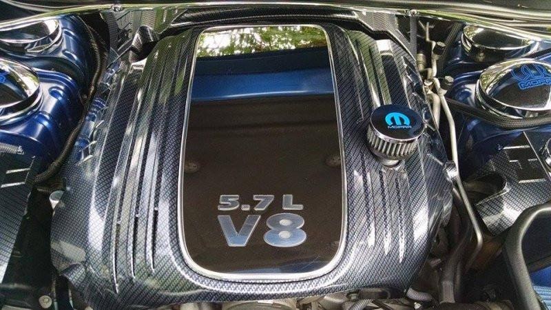 American Car Craft 5.7L Hemi Engine Shroud Dress Up Kit: Dodge Challenger R/T 2009 - 2023