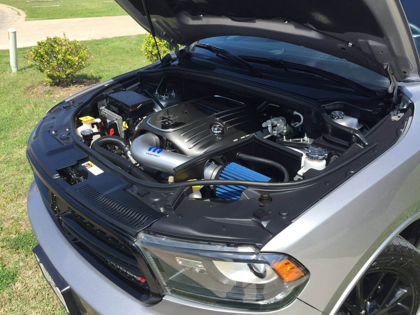 American Car Craft 5.7L Hemi Engine Shroud Dress Up Kit: Dodge Challenger R/T 2009 - 2023