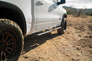 DV8 Offroad OE Plus Side Steps Black Steel (SIDE): Ram 1500 Crew Cab 2019-2025 5.7L/6.2L
