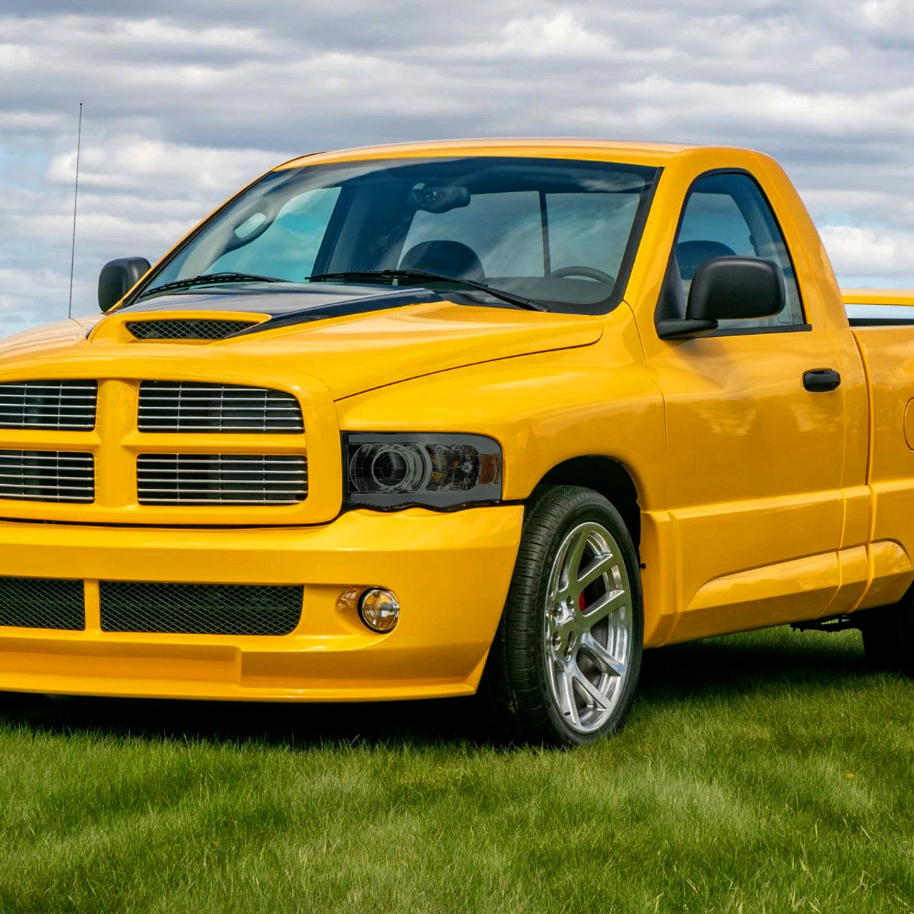 Spec D Projector Halo Headlights w/ LED Bar (Smoke): Dodge Ram 2002 - 2005