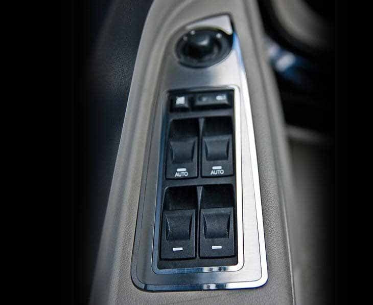 American Car Craft Handle Pull Interior 4Pc: 300C / Charger / Magnum 2005 - 2010