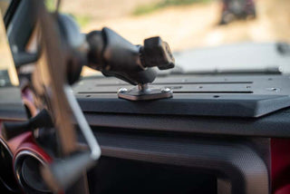 DV8 Offroad Device Dash Mount V2: Jeep Wrangler JL 2018-25 / Gladiator JT 2020-23 w/ 1/4" Bolt - Black