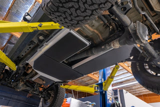 Rugged Ridge Alum Skid Plate Gas Tank/Exhaust Textured Black (UNDERBODY): Jeep Wrangler JL 2018-2024 2.0L/3.6L
