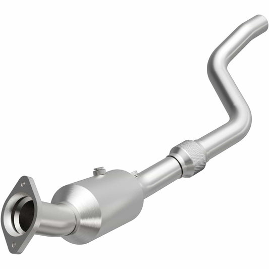 MagnaFlow California Grade Direct-Fit Catalytic Converter: Chrysler 300 (06) / Dodge Challenger (09-16) / Charger (06)