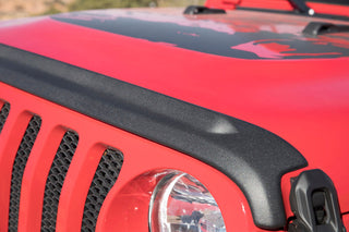 Bushwacker Trail Armor Hood Stone Guard Black: Jeep Wrangler (2018-2024) / Gladiator (2020-2024)